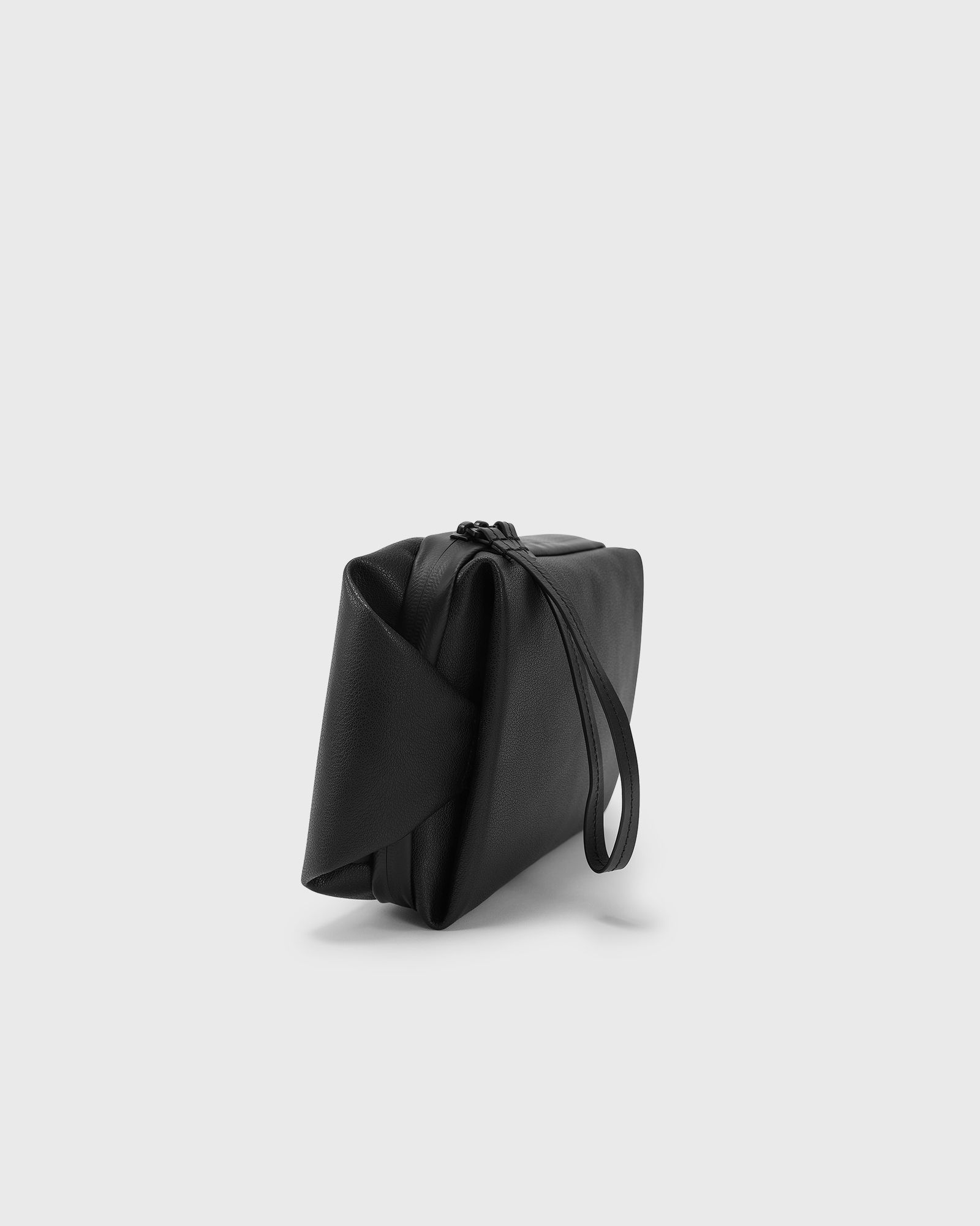 côte&ciel Arno Allura Recycled Leather Black Black | BSTN Store