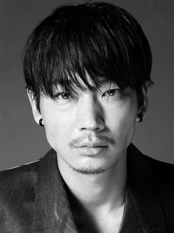 綾野剛の肖像作品集『Portrait』完全受注生産で予約開始！｜幻冬舎