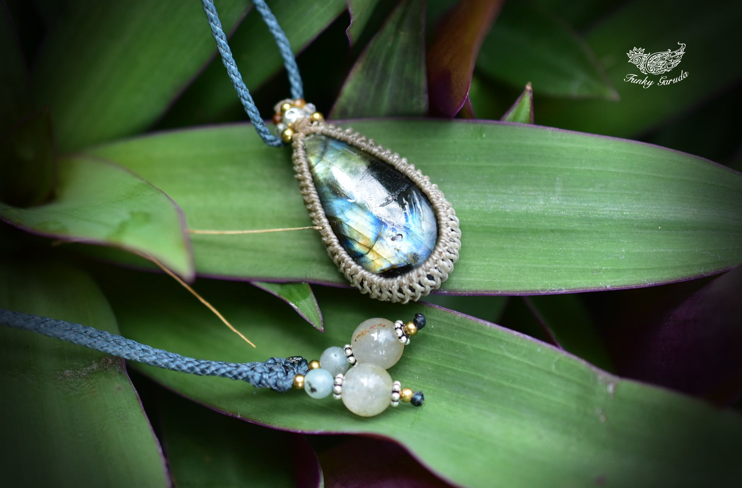 天然石】【ハンドメイド】夜空のファンタジー☆ラブラドライトマクラメ