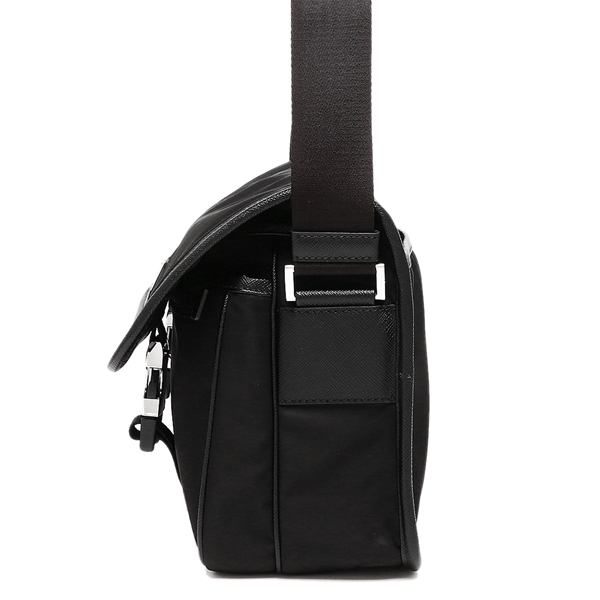 プラダ ショルダーバッグ リナイロン サフィアーノ トライアングルロゴ