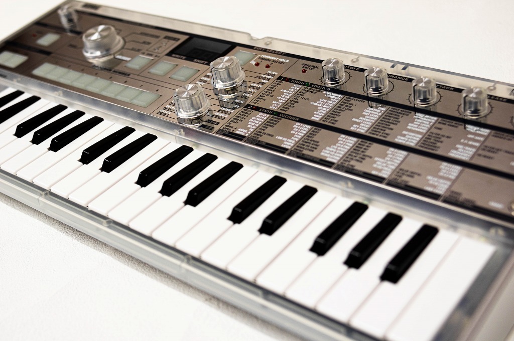 KORG microKORG Crystal SYNTHESIZER/VOCODER（新品特価/送料無料