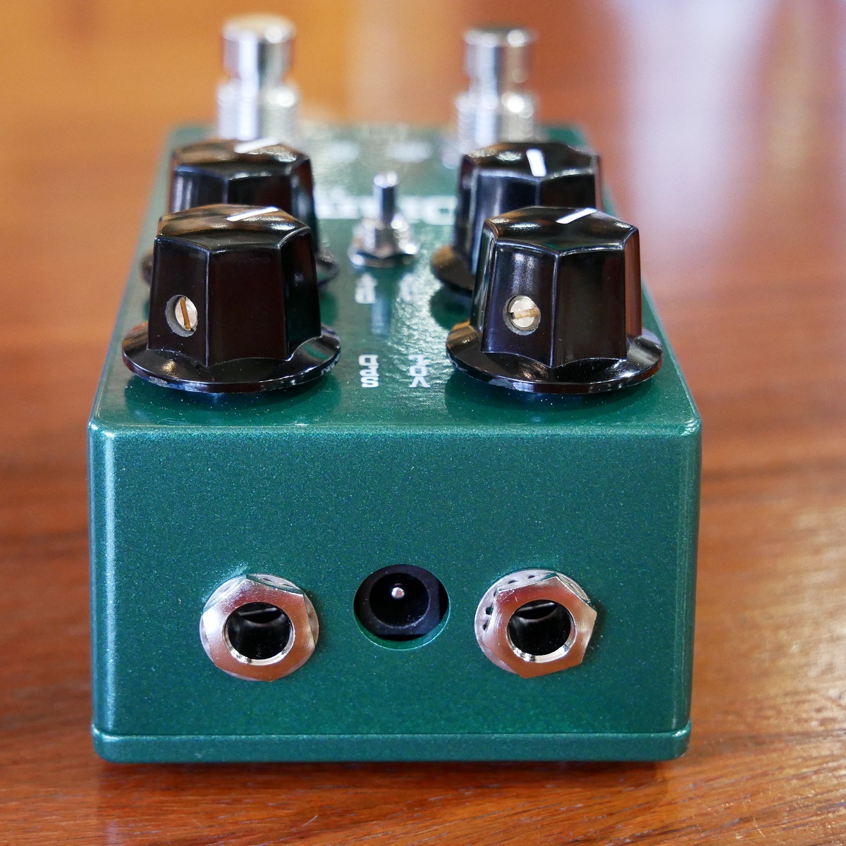 DIAMOND Guitar Pedals TREMOLO 【多彩なサウンドを操れる革新的な