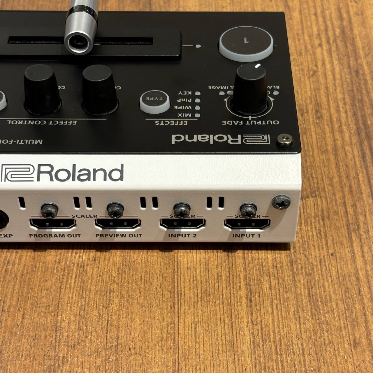 Roland 【特別価格】V-02HD ビデオミキサー ビデオスイッチャーV02HD