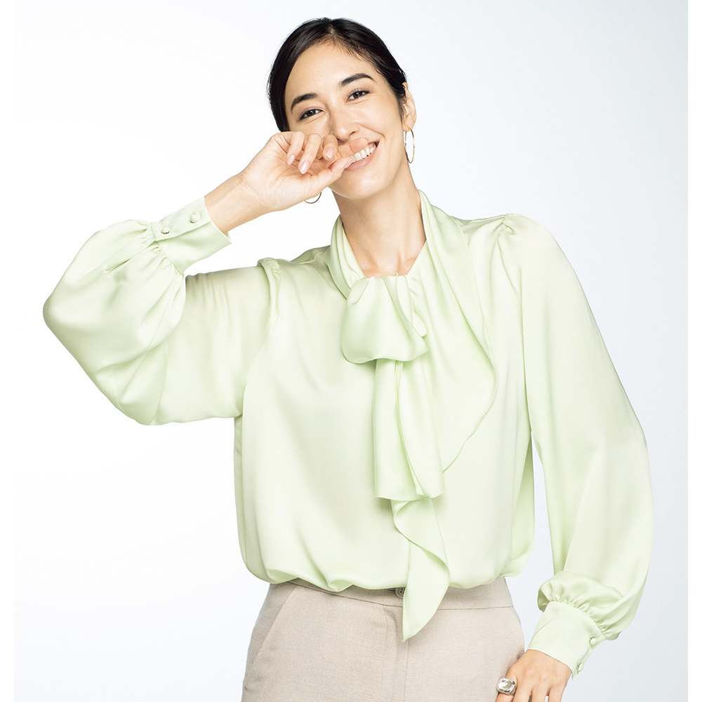 とろみラッフルフリル ボウタイ風 ブラウス 通販 - ディノス