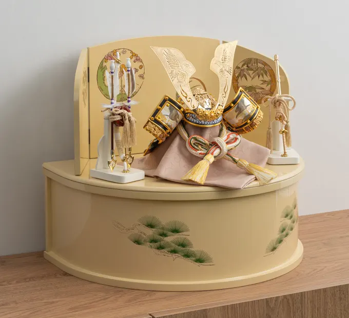 五月人形「金色に四君子の兜（収納タイプ）」｜五月人形の通販 ふらここ