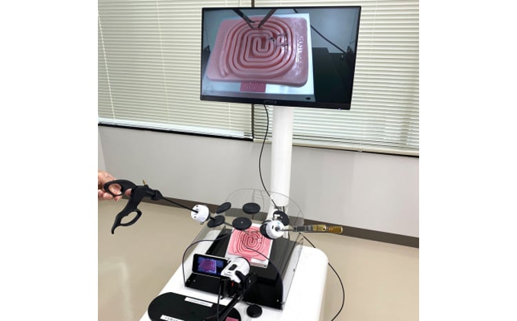 腹腔鏡手術トレーニング用ボックス「GYNラパロトレーニングBOX