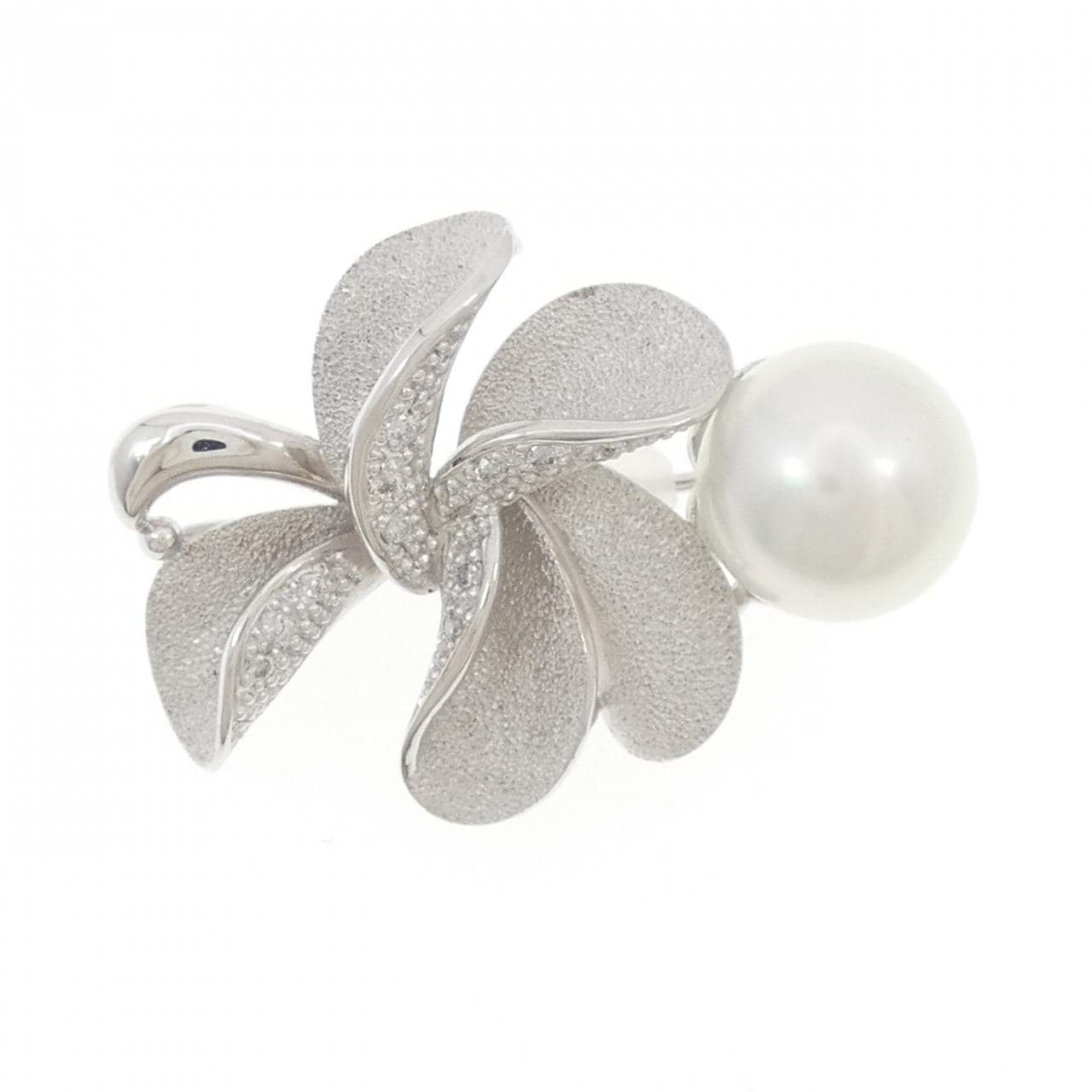 minä perhonen 蝶の形状ブローチ ホワイト 蝶ブローチ 蝶 ブローチ