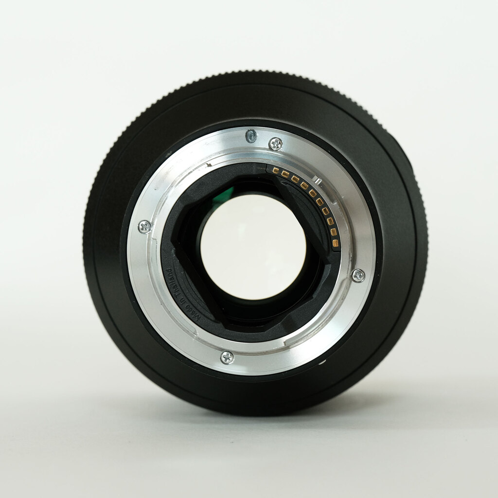 SONY FE 85mm F1.4 GM SEL85F14GMの出品 | ONE SCENE（ワンシーン）