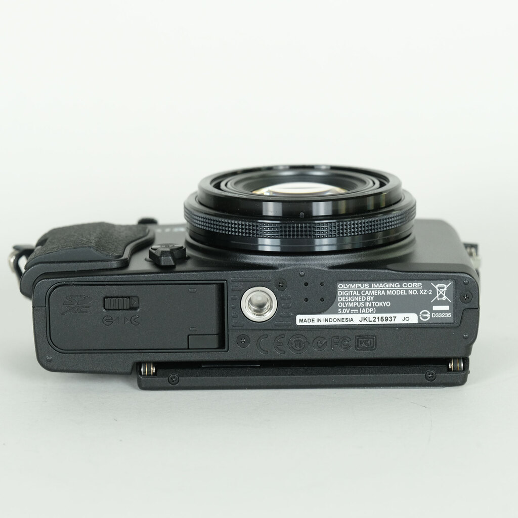 OLYMPUS STYLUS XZ-2 ブラックの出品 | ONE SCENE（ワンシーン）