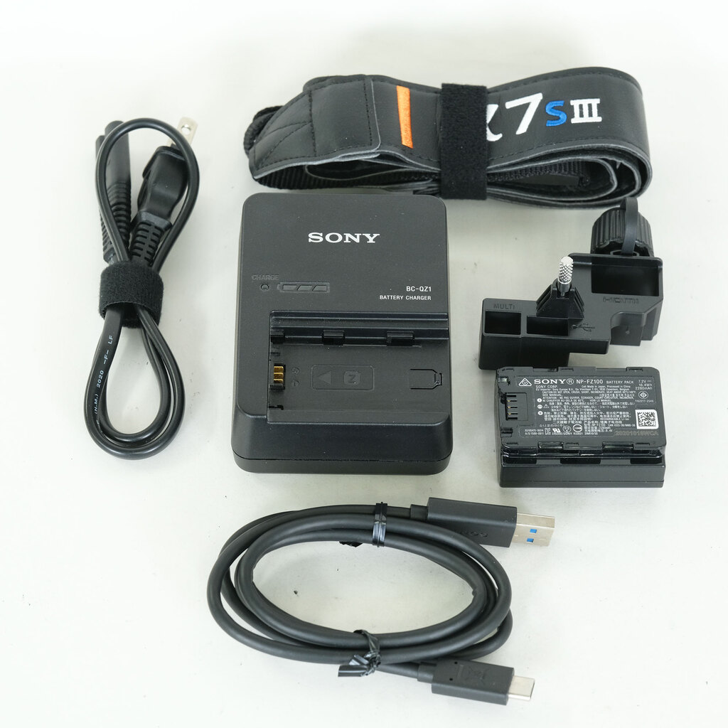 SONY α7S III（ILCE-7SM3）の出品 | ONE SCENE（ワンシーン）