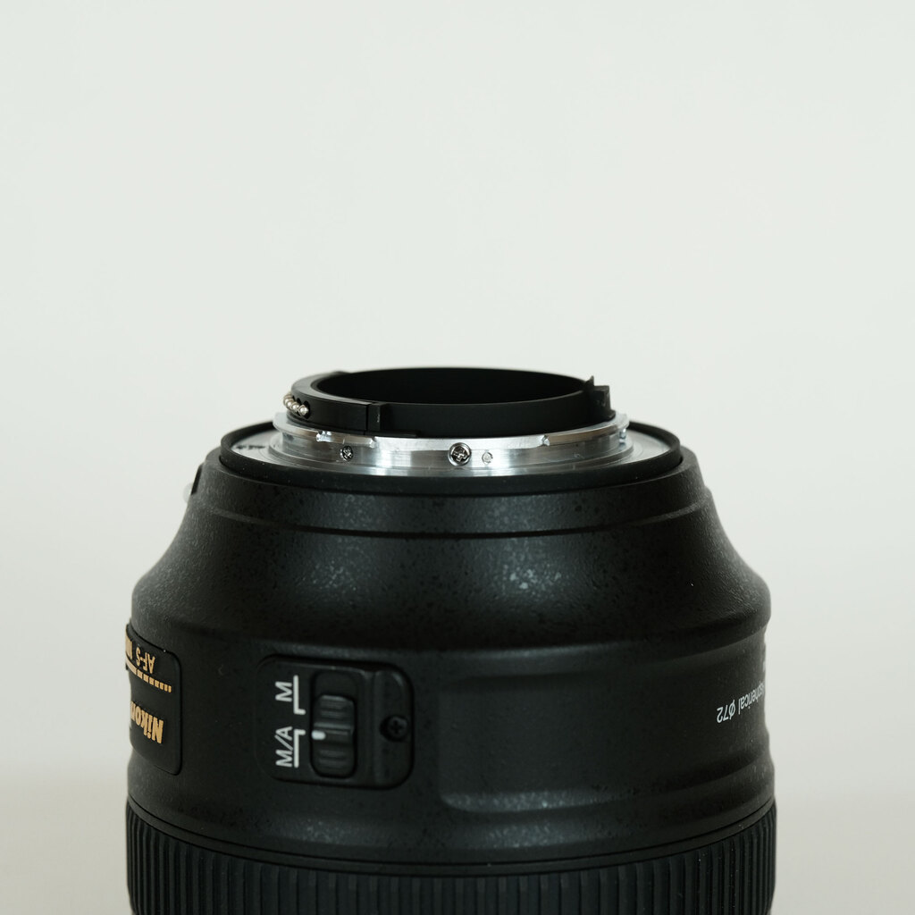 Nikon AF-S NIKKOR 58mm f/1.4Gの出品 | ONE SCENE（ワンシーン）