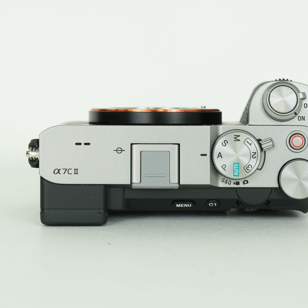SONY α7C II（ILCE-7CM2）の出品 | ONE SCENE（ワンシーン）