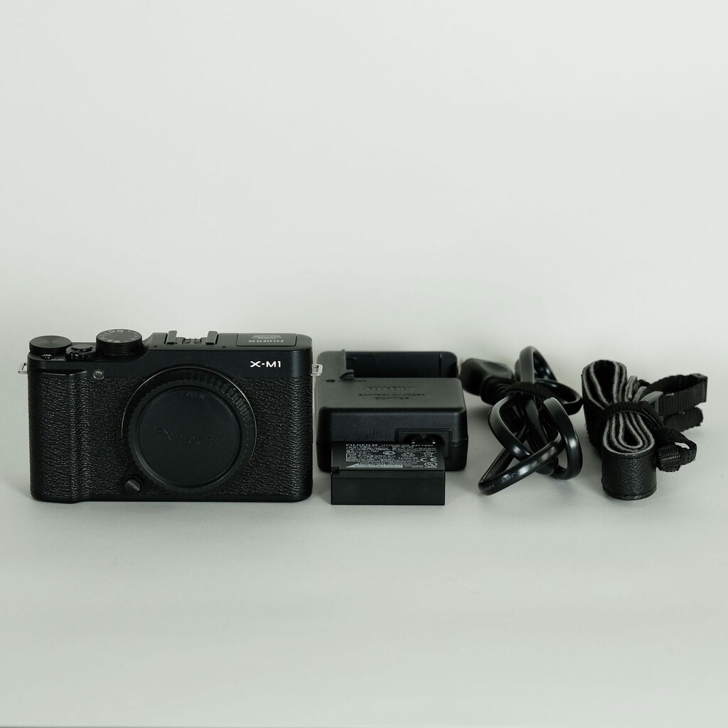 FUJIFILM X-M1 ボディ ブラックの出品 | ONE SCENE（ワンシーン）