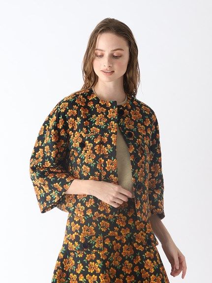 ⭐︎様 花刺繍入りのパテッドジャケット(フード付き) きょーすけ様 花