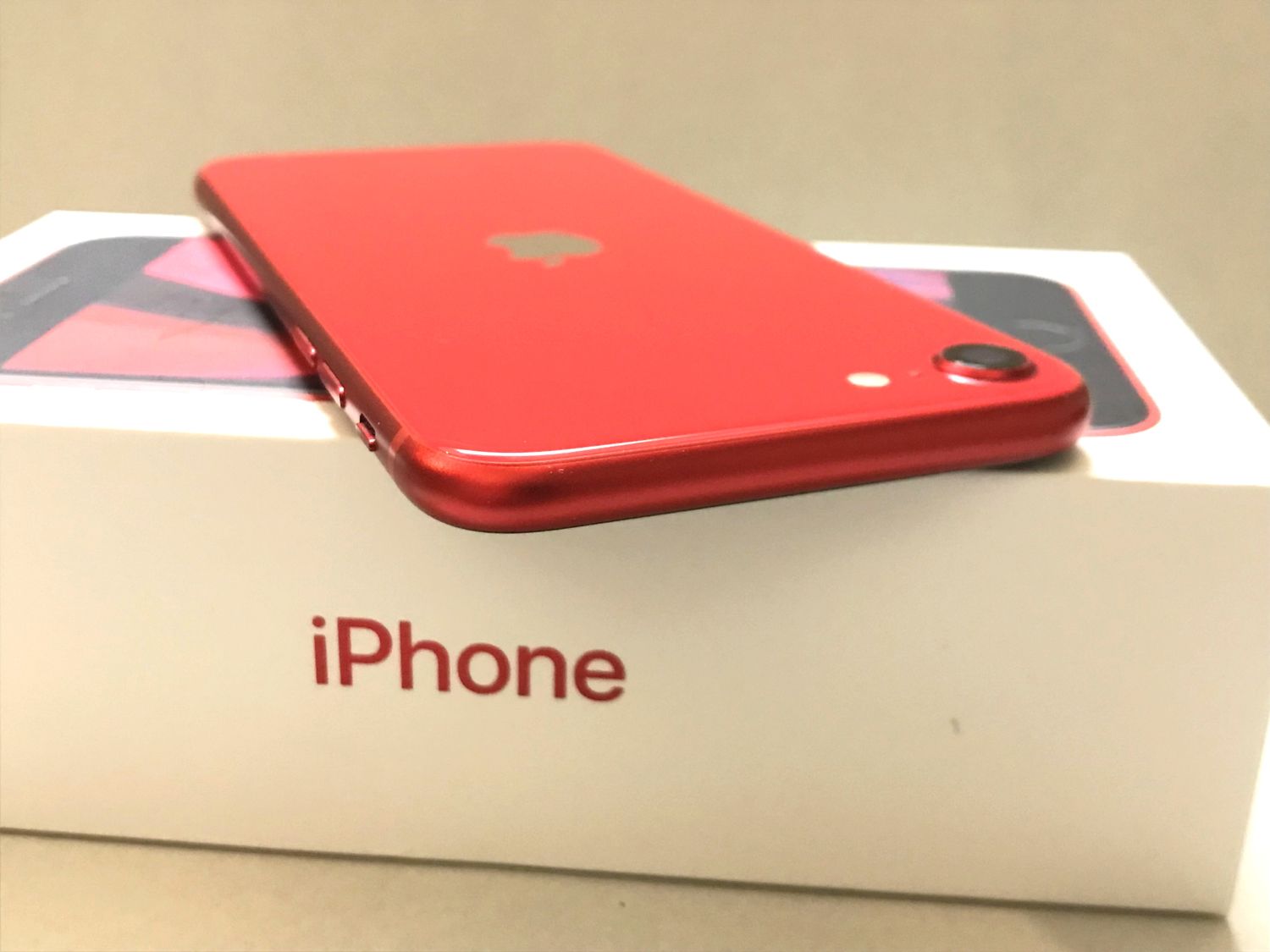 ムスビー｜SIMフリー 電池81％ iPhoneSE2 64GB Red 判定○【iPhone SE