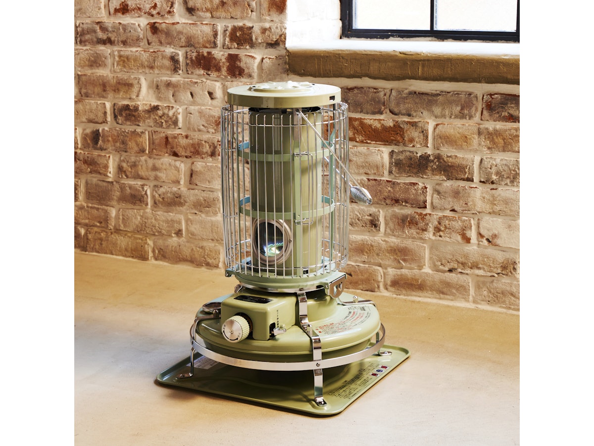 日本エー・アイ・シー Aladdin ブルーフレームヒーター BF3911を検証