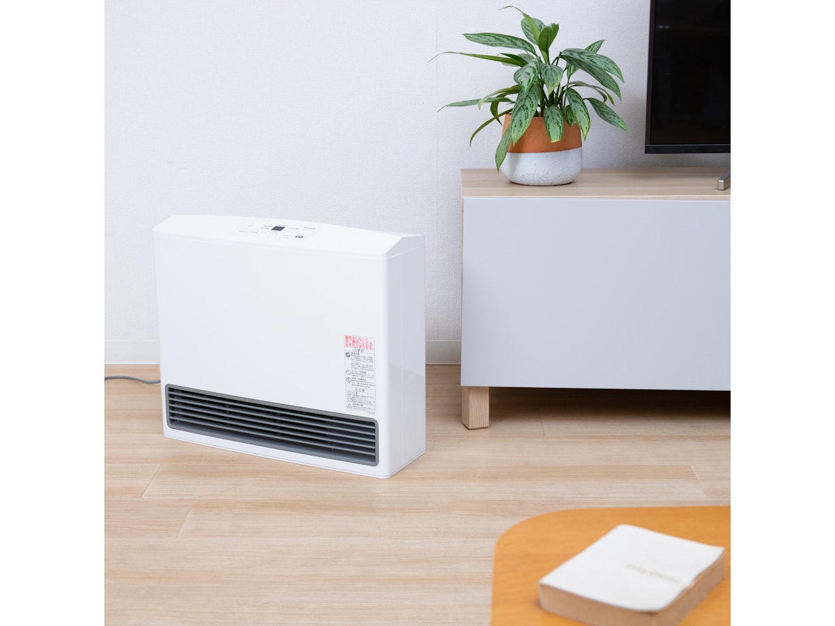 ガスファンヒーター木造11畳まで・コンクリート15畳まで