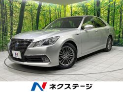 クラウンハイブリッド ロイヤルサルーン（トヨタ）[CVT（無段変速車
