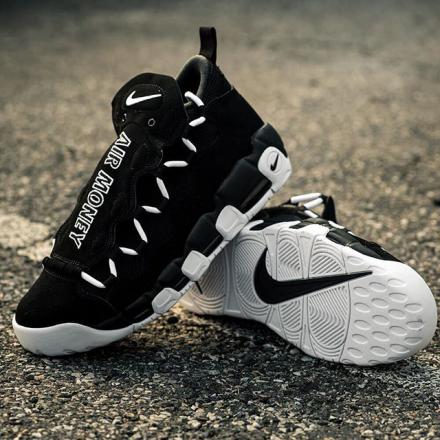 国内3月9日発売予定】 ナイキ エアモア マネー ブラック/ホワイト