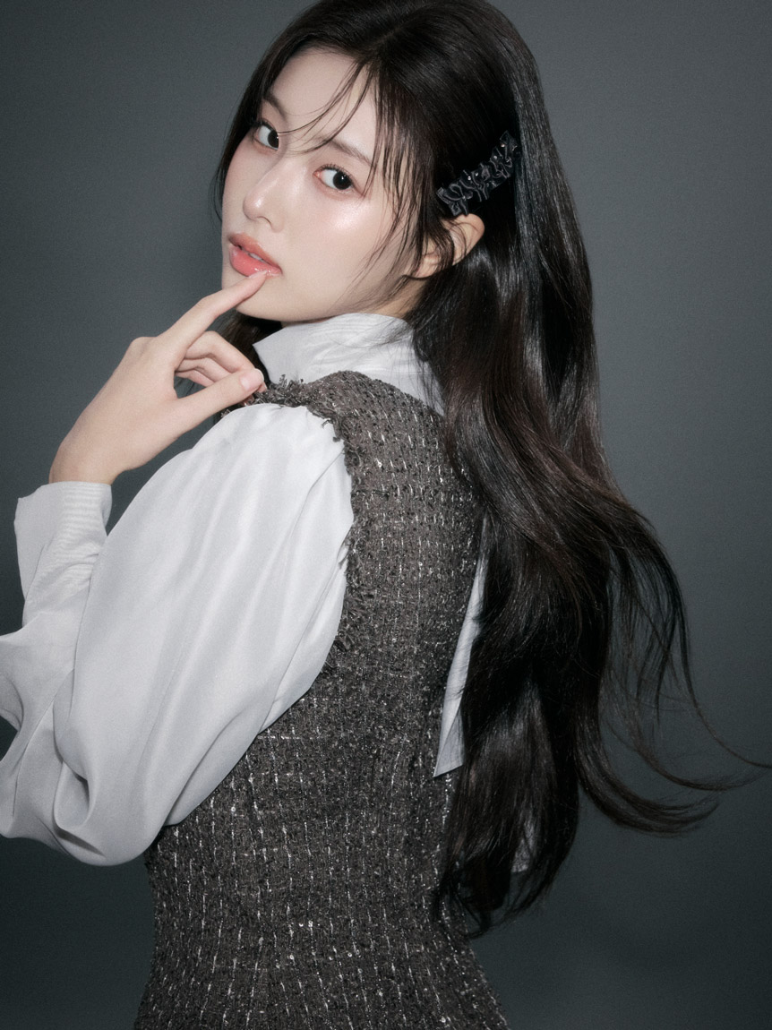 Vネックツイードジャンスカ【カンヘウォン着用】(ミニワンピース