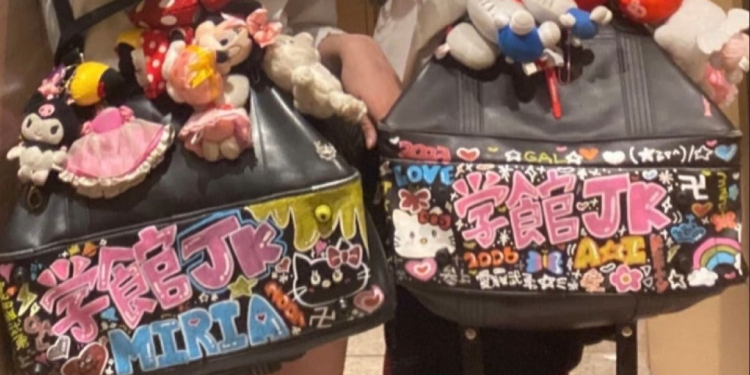 スクバ落書きがJKにバズリ中！！ スクバデコ事情聞いてみた