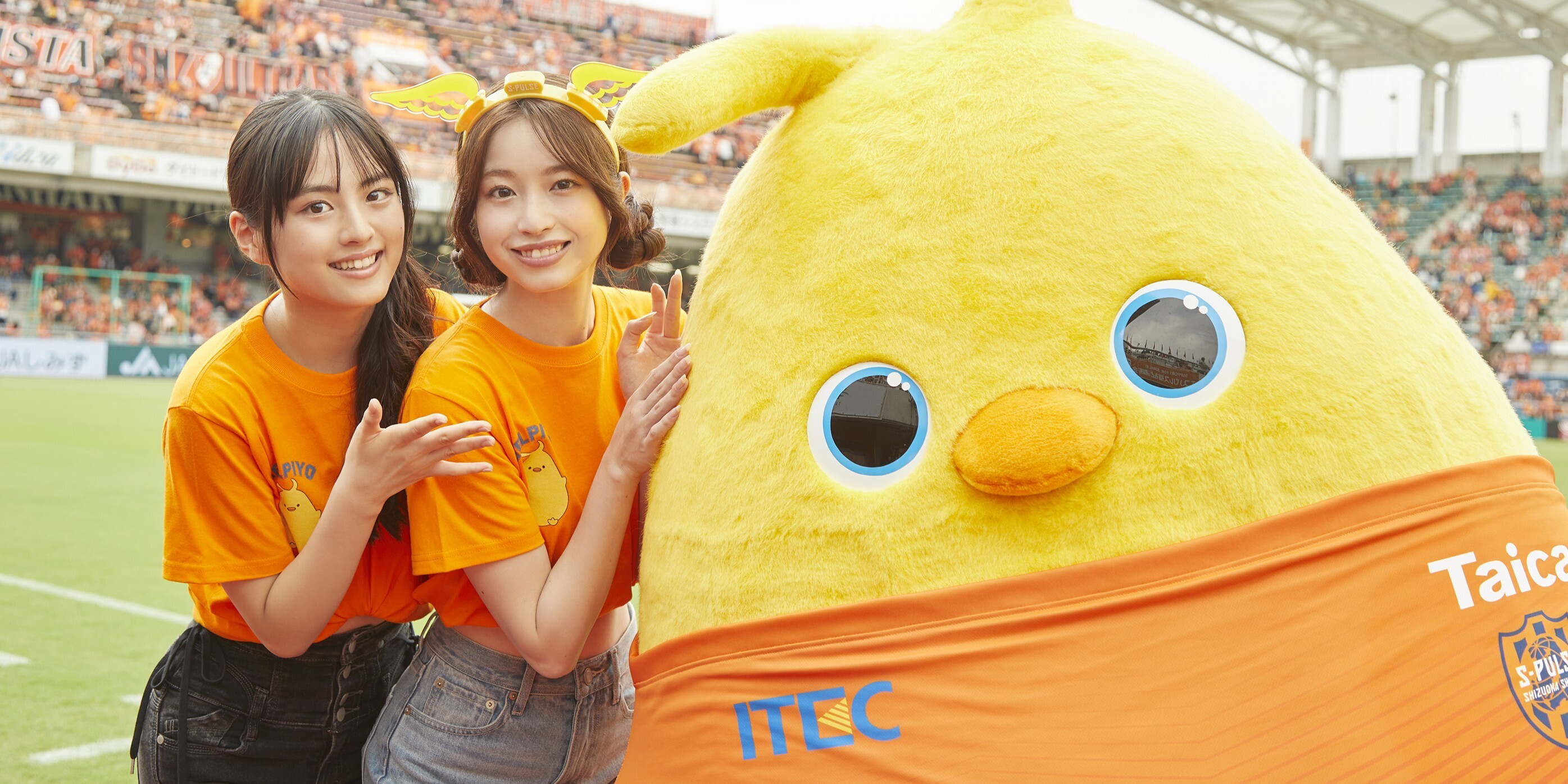 激レアプレゼントあり♡】葛西杏也菜＆竹下優名が清水エスパルスのゲル