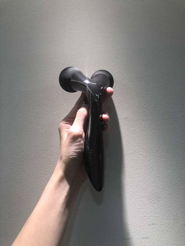 むくみ撃退！本当に効果あり！！な小顔アイテム！｜有名タレント