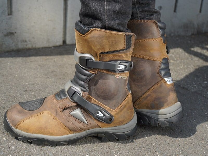 冒険を身近にするブーツ【WMCS2022】Forma - Webikeプラス