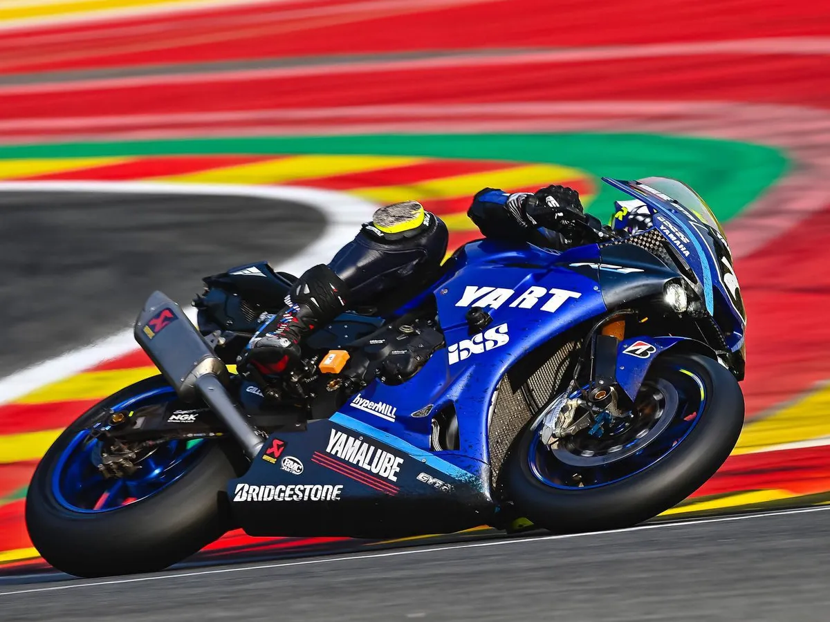 カワサキ×アクラポビッチ】Ninja ZX-4R/25R用スリップオンマフラーを