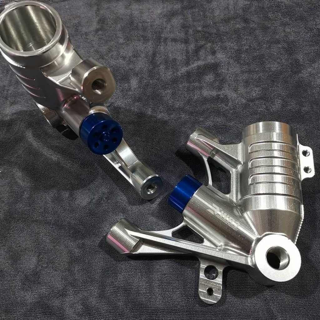 Webike | WR3 ダブルアールスリー フロントフォークボトム ZX-25R(WR3