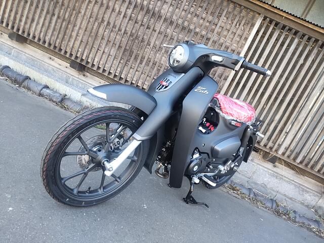 スーパーカブC125/ホンダ マットアクシスグレー入荷！の販売情報