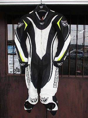 ウェビックガレージセール | BERIK 2.0牛革レーシングスーツ （MFJ公認