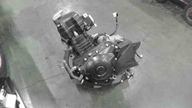 ウェビックガレージセール | GSX250R LC6DN11AZ01107xxx の エンジン