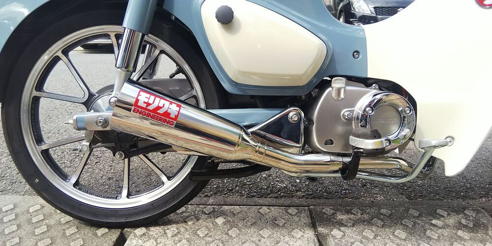 HONDA スーパーカブC125「C125 モリワキメガホンマフラー