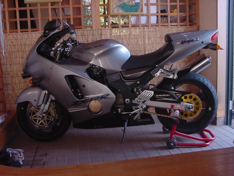 KAWASAKI ZX-12R「お尻すっきり♪だぬぅ~ん♪」 | ウェビックコミュニティ