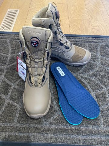 フットウェアからFLAGSHIP:フラッグシップの口コミ・動画