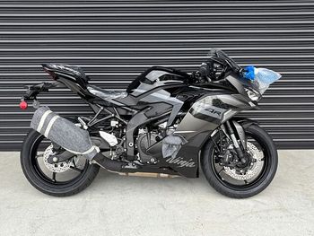 ZX-4R/カワサキ 【近隣の方限定】2026年新色メタリックマット