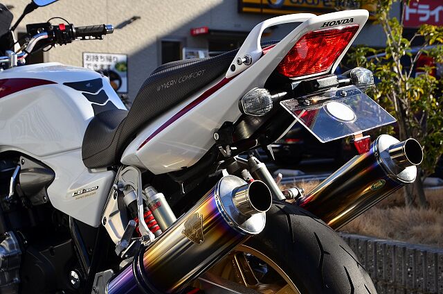 CB1300SB/ホンダ/HONDA CB1300スーパーボルドール 希少な2本出しチタン
