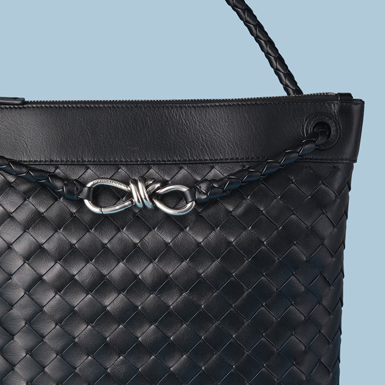 ボッテガ・ヴェネタ】イントレチャートバッグの新機軸に注目。大人が