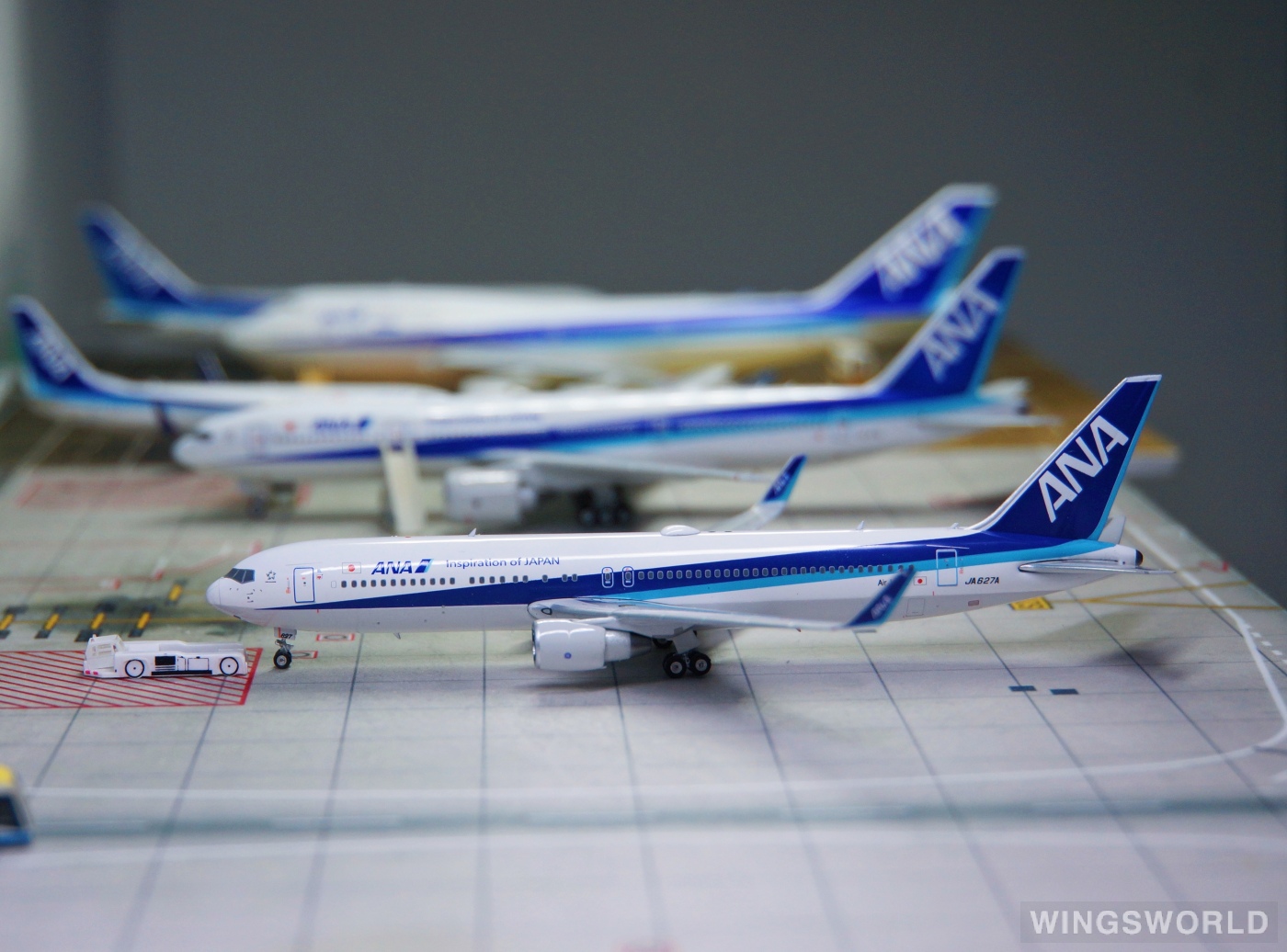 Phoenix 1:400 Boeing 767-300 ANA 全日空PH04213 JA627A 的点评- 飞机