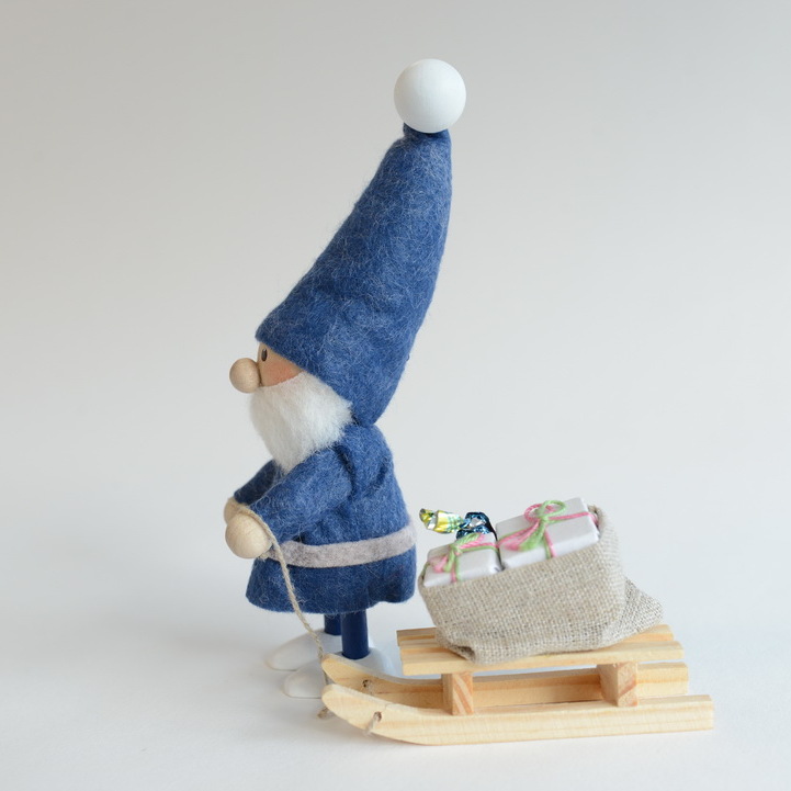 ノルディカニッセ そりを引いた青い服のサンタ (ノルディカニッセ ソリ