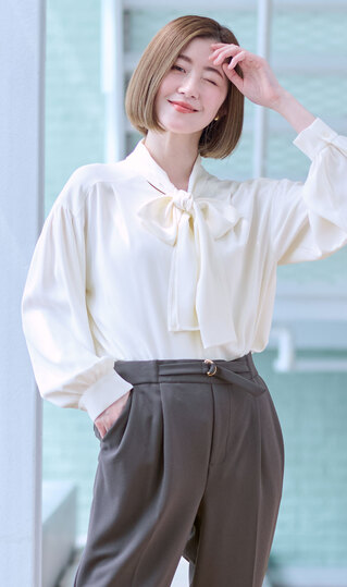 ボリュームリボンタイブラウス【長袖】 (ABL25141-12) | ANCHOR WOMAN