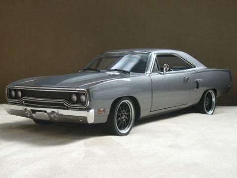 GMP 1970 プリムス ロードランナー HAMMER 1:18 - レッドライン