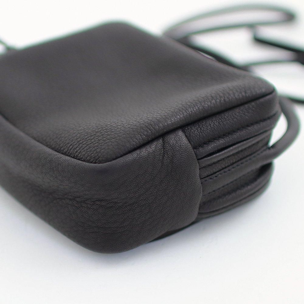 Aeta | スクエアショルダーバッグ Black