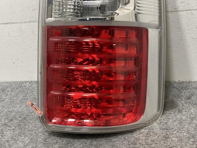 ノア NOAH/70系/ZRR70G/ZRR75G/ZRR70W/ZRR75W 純正 前期 右