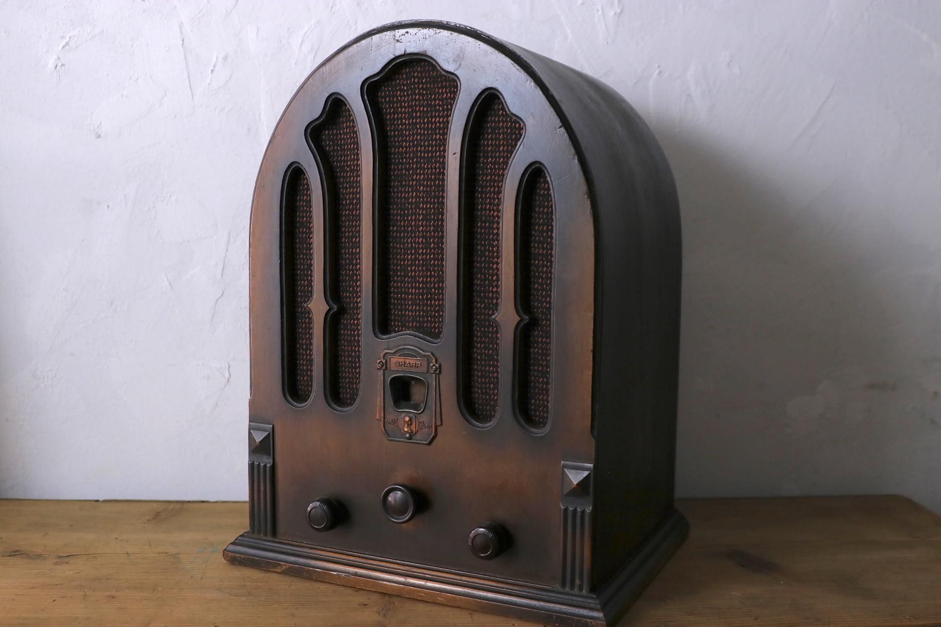 昭和レトロ“真空管ラジオ”/カセドラル型/スピーカーBluetooth/SHARP
