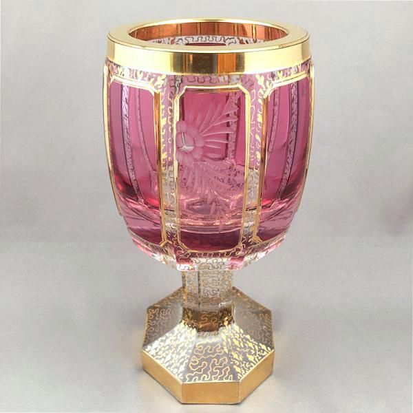 ボヘミアングラス