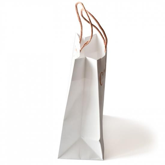 ロゴ入りショッパー(紙袋)M - c7h8n4o2