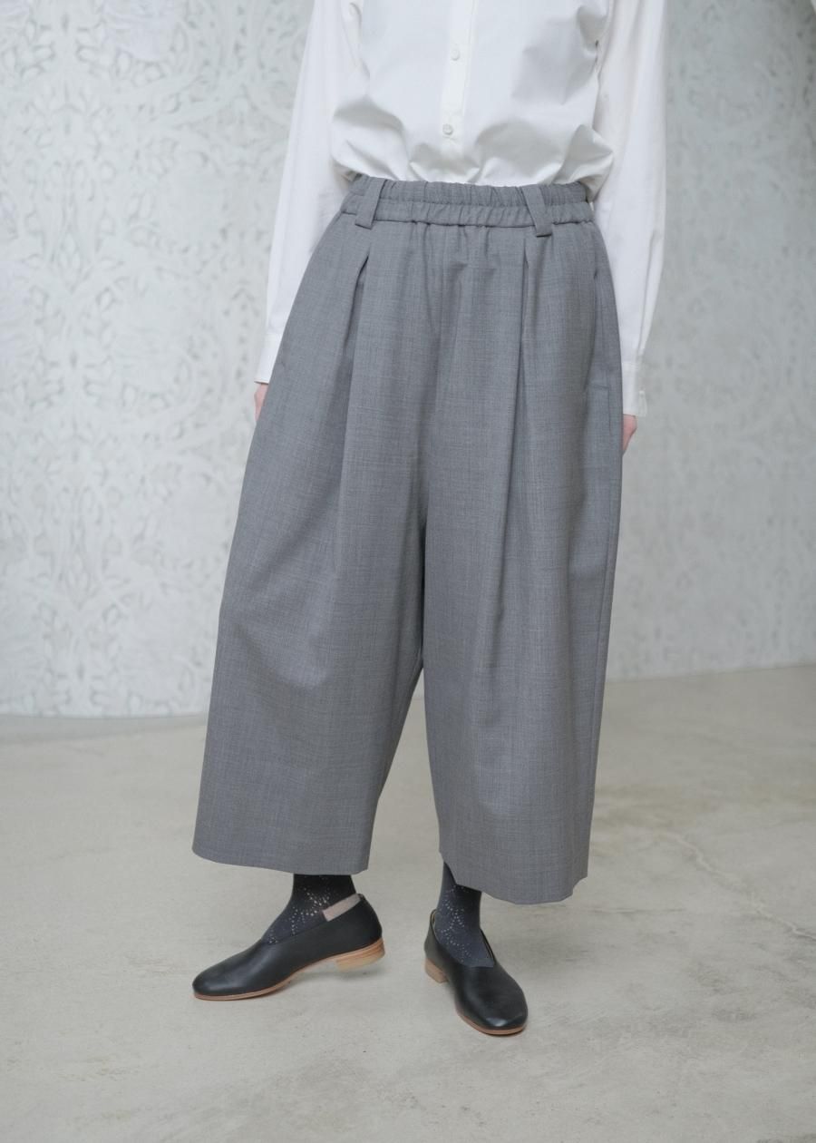 フォーマルセットアップ ガウチョパンツ / グレイ 2023 | atelier