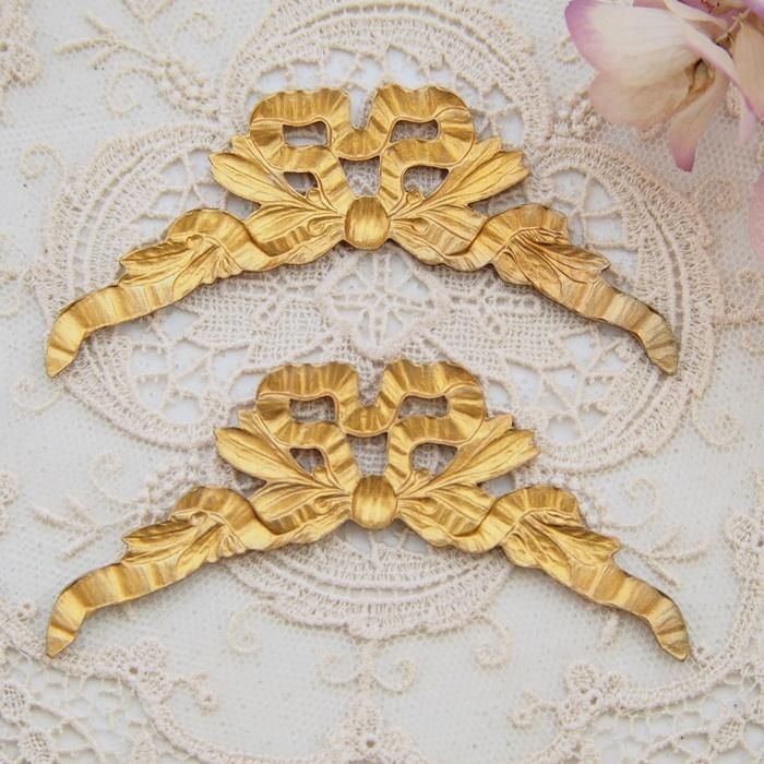 ヴィンテージ ヴィクトリアンデザイン リボン 【1個】 - ヴィンテージ